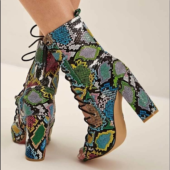 Snakeskin laceup booties❤️🔥💕 - Picture 2 of 4